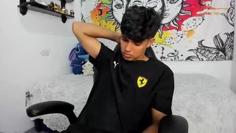 Izan online show from September 2025 01:00:01 AM