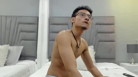 izato online show from February 2025 02:26:01 PM