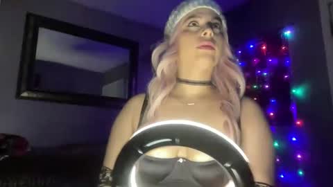 Snapshot of izcah_g chatting on January 2025 09:15:01 AM Izcah online show from January 2025 09:15:01 AM