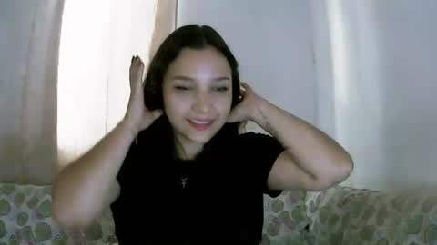 Snapshot of izzy_32 chatting on February 2026 03:10:01 PM izzy_32 online show from February 2026 03:10:01 PM
