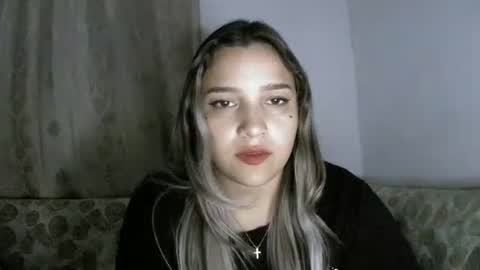 Snapshot of izzy_32 chatting on March 2026 07:12:01 AM izzy_32 online show from March 2026 07:12:01 AM