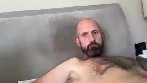 izzysboytoy1 online show from April 2026 04:13:02 PM