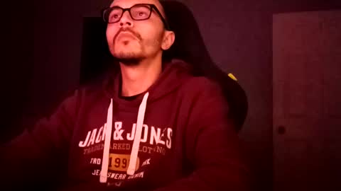 Snapshot of j1277 chatting on February 2025 11:01:01 PM Yoursexxyguy online show from February 2025 11:01:01 PM