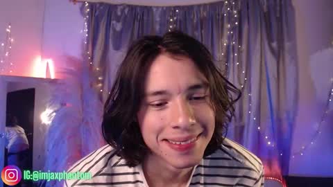 Snapshot of j_a_x_x_x_o_n chatting on September 2025 02:24:01 AM Hey im Jaxxxon check my info online show from September 2025 02:24:01 AM