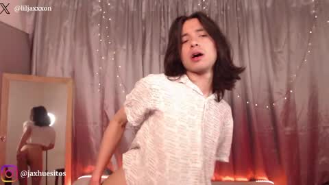 Hey im Jaxxxon check my info     online show from May 2026 11:59:02 AM