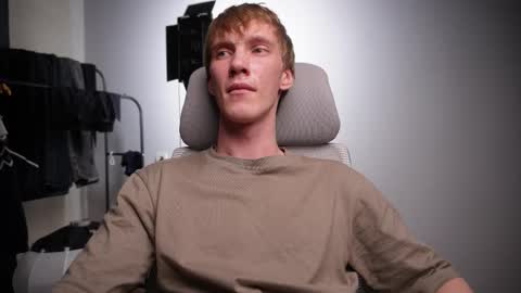 Snapshot of j_akira13 chatting on November 2025 09:37:02 AM Danny online show from November 2025 09:37:02 AM