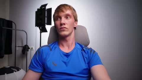 Snapshot of j_akira13 chatting on November 2025 05:34:02 PM Danny online show from November 2025 05:34:02 PM