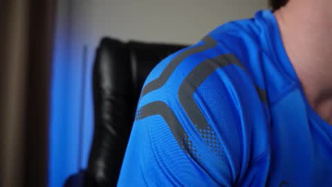 Snapshot of j_akira13 chatting on November 2025 10:50:02 AM Danny online show from November 2025 10:50:02 AM