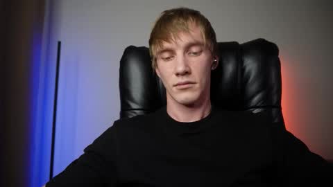 Snapshot of j_akira13 chatting on December 2025 08:56:02 AM Danny online show from December 2025 08:56:02 AM