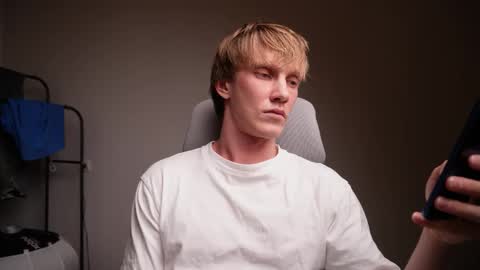 Snapshot of j_akira13 chatting on December 2025 02:49:01 AM Danny online show from December 2025 02:49:01 AM