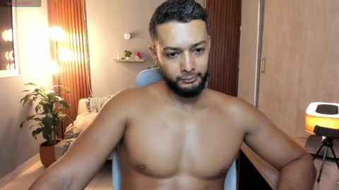 Calix  Independient model Insta and twt Calixsnake online show from May 2026 11:03:02 PM