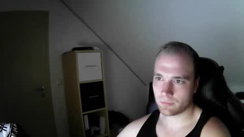 here4y online show from October 2025 10:12:01 PM