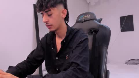 j_martony online show from February 2026 12:21:01 PM