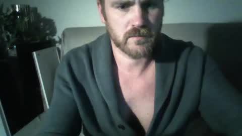 Snapshot of j_tree88 chatting on December 2024 01:00:01 PM TR88 online show from December 2024 01:00:01 PM