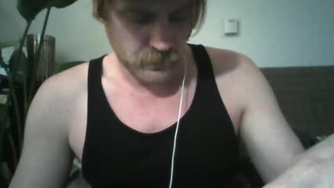 Snapshot of j_tree88 chatting on February 2025 01:20:01 PM TR88 online show from February 2025 01:20:01 PM