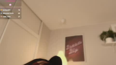 Jade online show from May 2026 01:56:01 AM