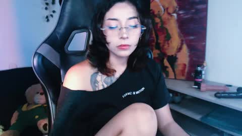 jade 18  online show from May 2026 06:10:02 AM