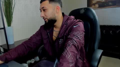 Snapshot of jacezachary chatting on February 2025 12:47:02 PM JaceZachary online show from February 2025 12:47:02 PM