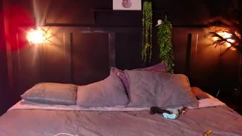 JACK TOMAS online show from July 2026 02:36:01 AM