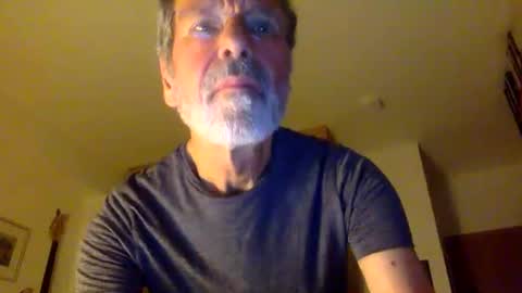 Snapshot of jack_fountain chatting on December 2025 01:00:02 AM Jack online show from December 2025 01:00:02 AM