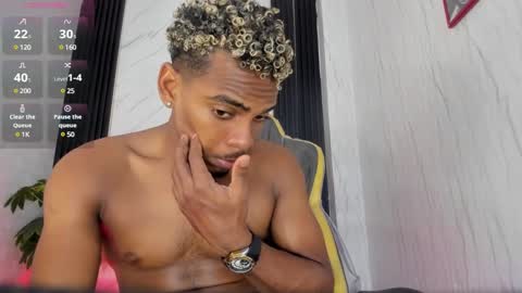 Snapshot of jack_muscles69_ chatting on December 2024 03:33:01 PM Jack online show from December 2024 03:33:01 PM