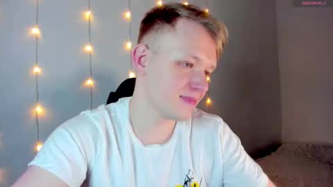 Anton online show from November 2025 12:10:01 AM