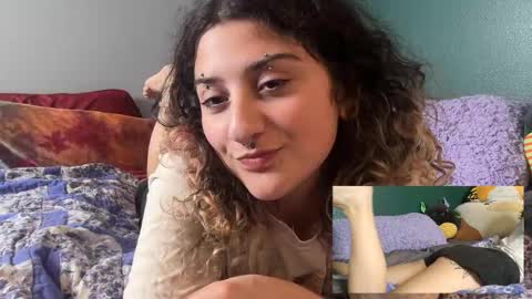 Snapshot of jackalopeangel chatting on December 2025 04:51:01 AM Hazel online show from December 2025 04:51:01 AM