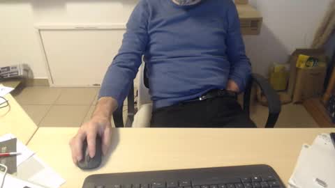 Snapshot of jackbauer9999 chatting on December 2024 07:09:01 AM jackbauer9999 online show from December 2024 07:09:01 AM