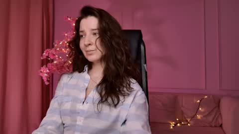 Snapshot of jackiebard chatting on September 2025 01:55:02 PM Jackie Byrd online show from September 2025 01:55:02 PM