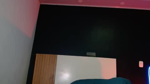 Snapshot of jackk_ho chatting on September 2025 09:43:02 AM Jack online show from September 2025 09:43:02 AM