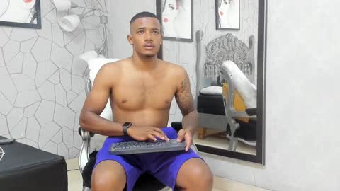Snapshot of jackmacson chatting on December 2024 07:15:02 PM jackmacson online show from December 2024 07:15:02 PM