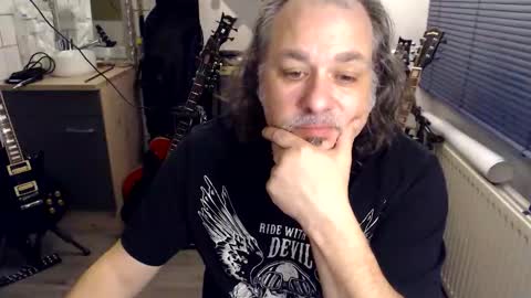 Jack independent model  online show from May 2026 07:30:01 PM