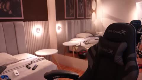 Snapshot of jacksonbell9 chatting on September 2025 06:00:01 PM Jackson Bell online show from September 2025 06:00:01 PM