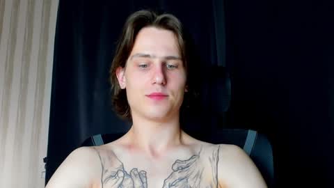 Snapshot of jacksonvox chatting on January 2025 08:10:01 PM Nikolay online show from January 2025 08:10:01 PM