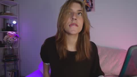 Linda Sofia help me get to 100 thumbs up online show from February 2025 05:20:01 AM