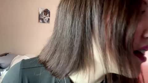 Lillian online show from May 2026 05:14:01 AM