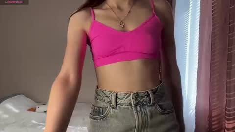 Lillian online show from June 2026 05:10:02 AM