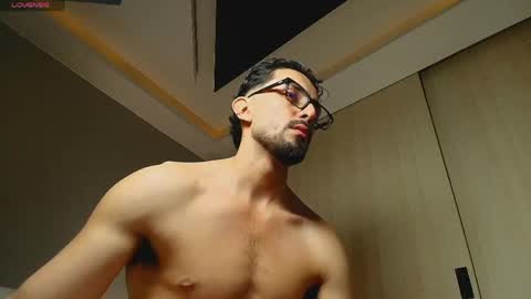 jacob__adams online show from April 2026 12:22:01 AM