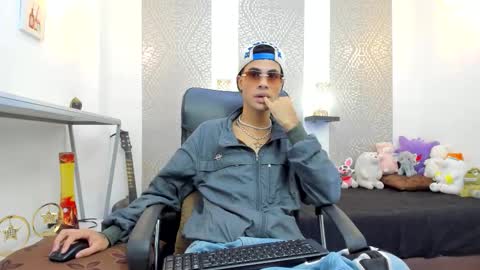 Snapshot of jacob_blackwell chatting on October 2025 07:08:01 PM jacob_blackwell online show from October 2025 07:08:01 PM