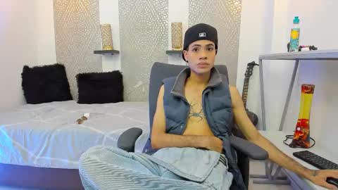 Snapshot of jacob_blackwell chatting on November 2025 07:38:02 PM jacob_blackwell online show from November 2025 07:38:02 PM