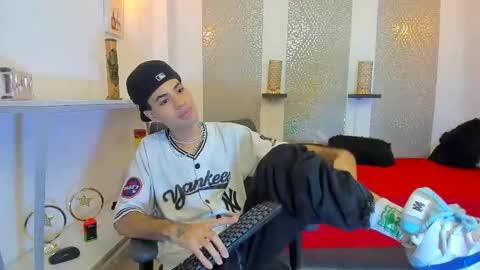 Snapshot of jacob_blackwell chatting on November 2025 12:04:01 PM jacob_blackwell online show from November 2025 12:04:01 PM