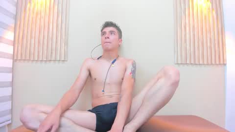 Snapshot of jacob_brandon chatting on December 2025 08:04:02 PM JACOB online show from December 2025 08:04:02 PM