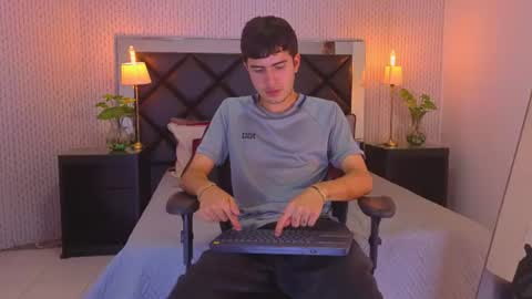 Jacob online show from July 2026 07:04:01 PM