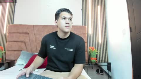 jacob_schneider online show from May 2026 07:20:02 PM