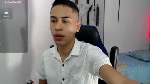 Snapshot of jacob_wolf_xxx chatting on September 2025 04:25:02 AM jacob online show from September 2025 04:25:02 AM