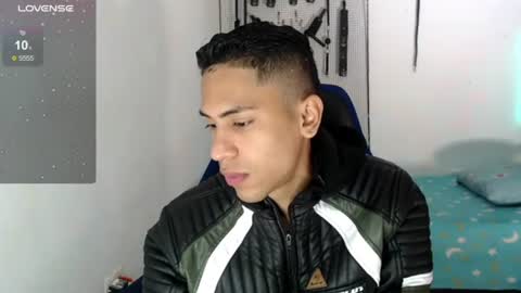 Snapshot of jacob_wolf_xxx chatting on September 2025 03:21:01 AM jacob online show from September 2025 03:21:01 AM