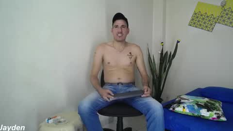 Jacob And Jayden online show from September 2025 07:48:01 PM