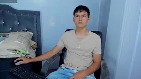 Jacob Lee online show from November 2025 08:19:02 PM