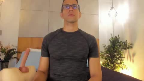 jacobdraven online show from June 2026 03:51:02 AM