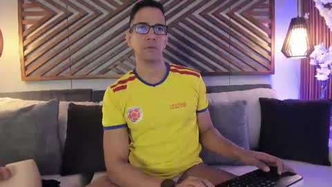 jacobdraven online show from June 2026 04:44:02 AM